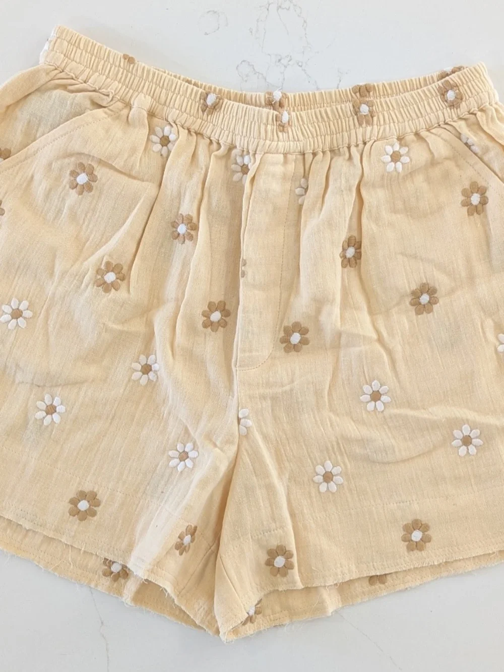 BAZISZT Casas Wildflower Embroidered Shorts Yellow Cotton Muslin Medium NWT - Picture 3 of 12